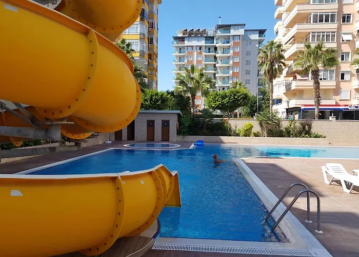 Ξενοδοχείο με διαμερίσματα Granada Luxury 800м от пляжа клеопатра Αλάνια